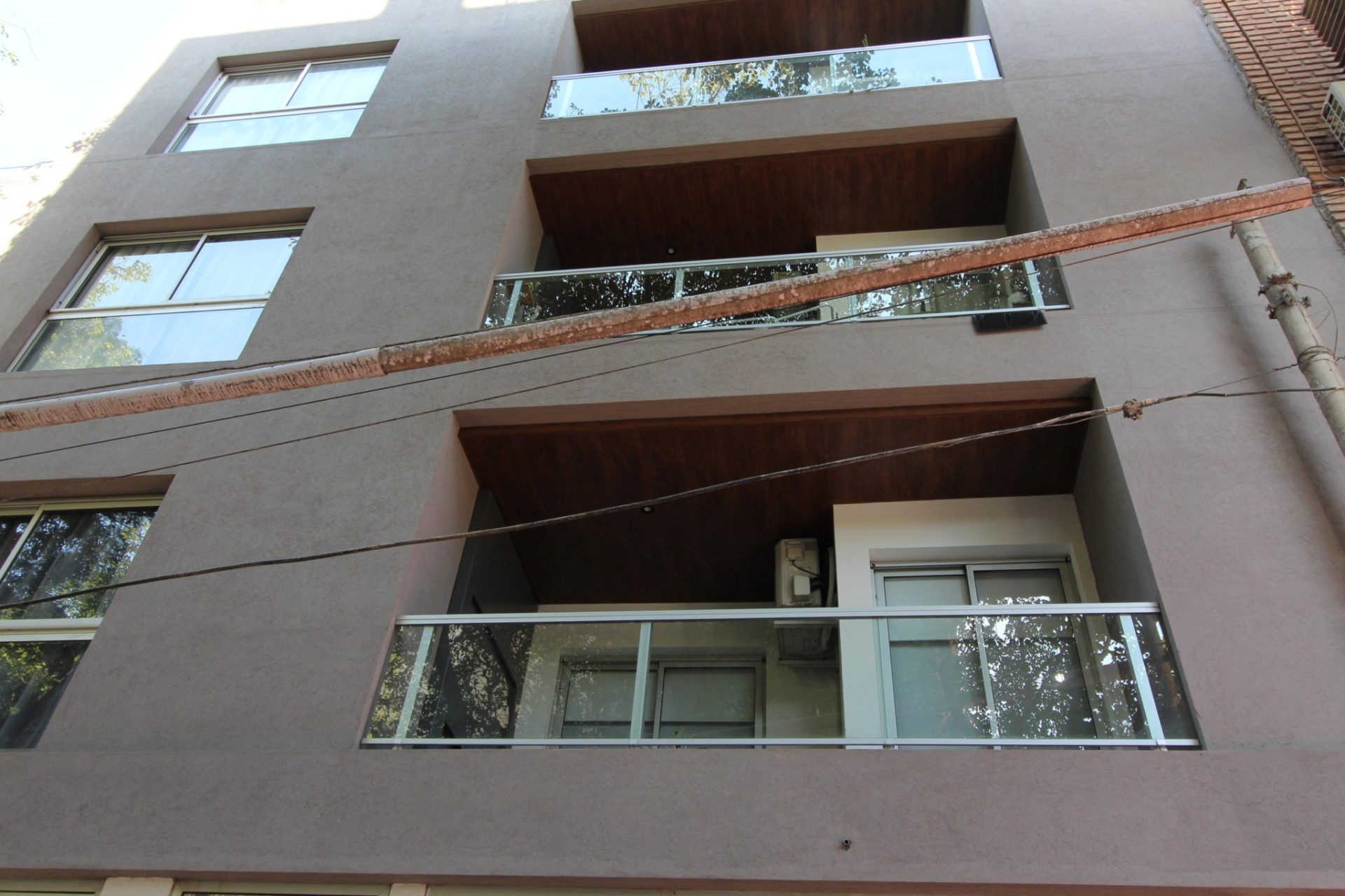 LOCAL A ESTRENAR APTO GASTRONOMÍA EN GRAL PAZ.