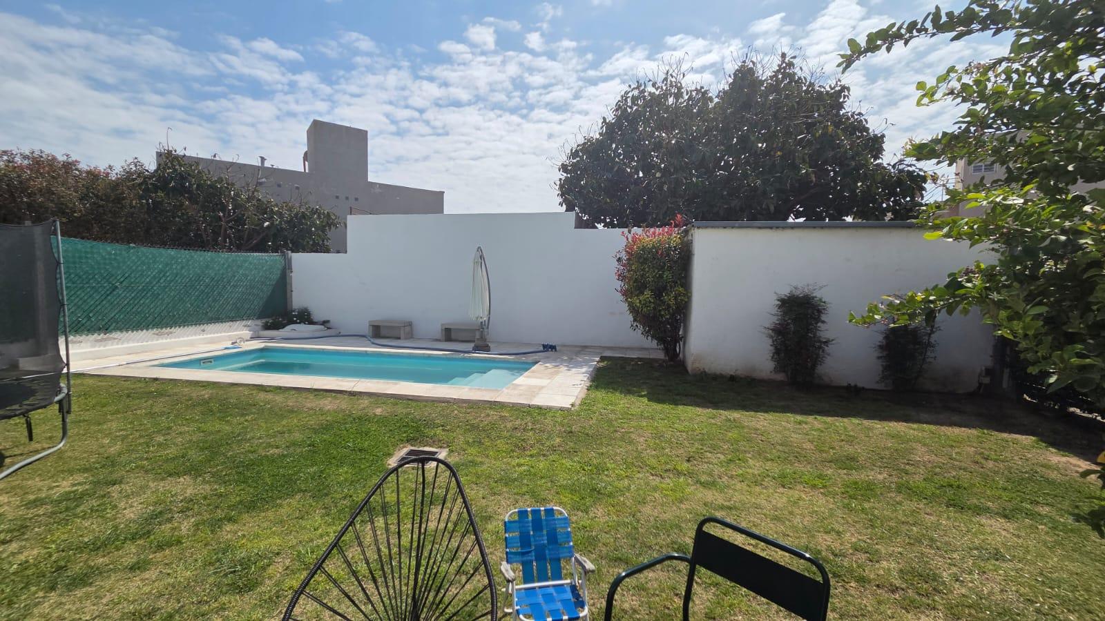 gran patio asador y piscina!