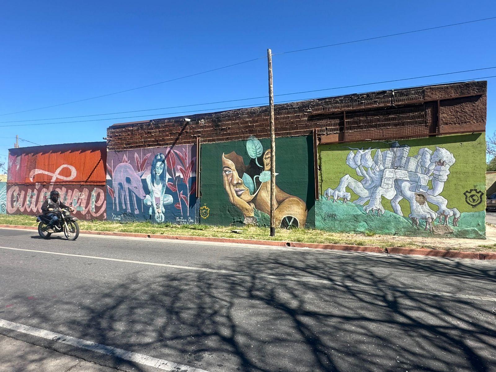 Galpón s/ Av. Costanera Sur. 760m2 Cub. 1293 m2 Terreno  c/ Salida a 2 calles!