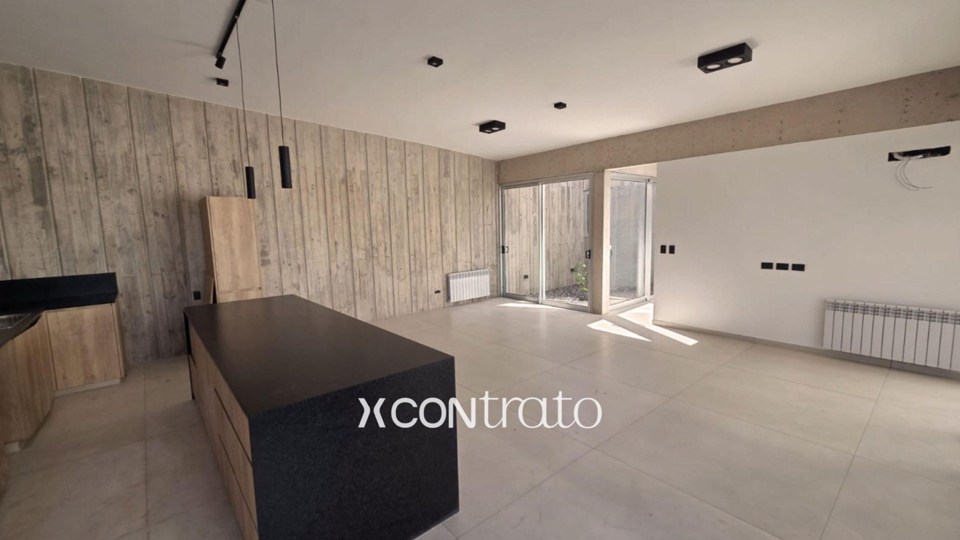 Toda en Planta Baja - Fondo Norte!! 300 m2 Terreno  Bº Campo Chico -   Zona SUR!