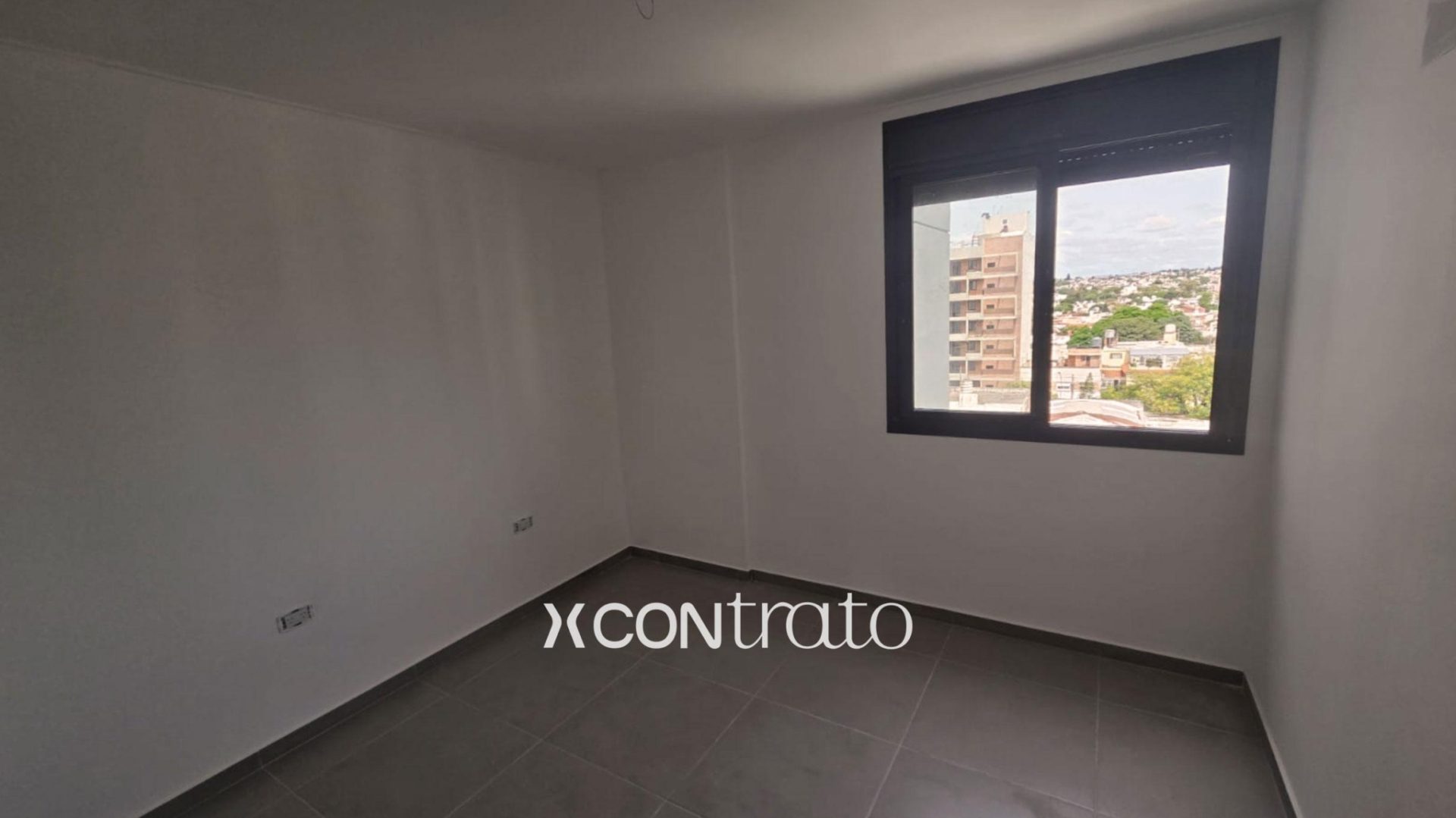 Departamento de 2 dormitorios con balcón