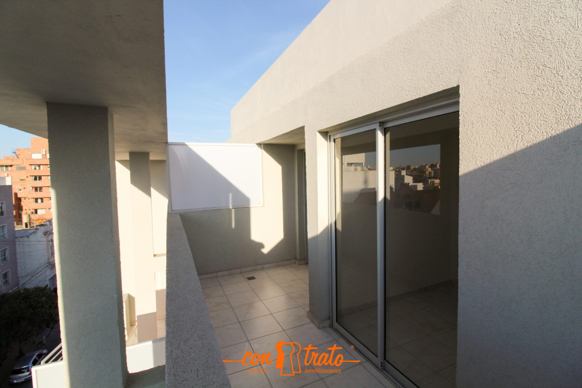 1 dorm. c/ balcón y cochera! 12 de Octubre Bº Providencia