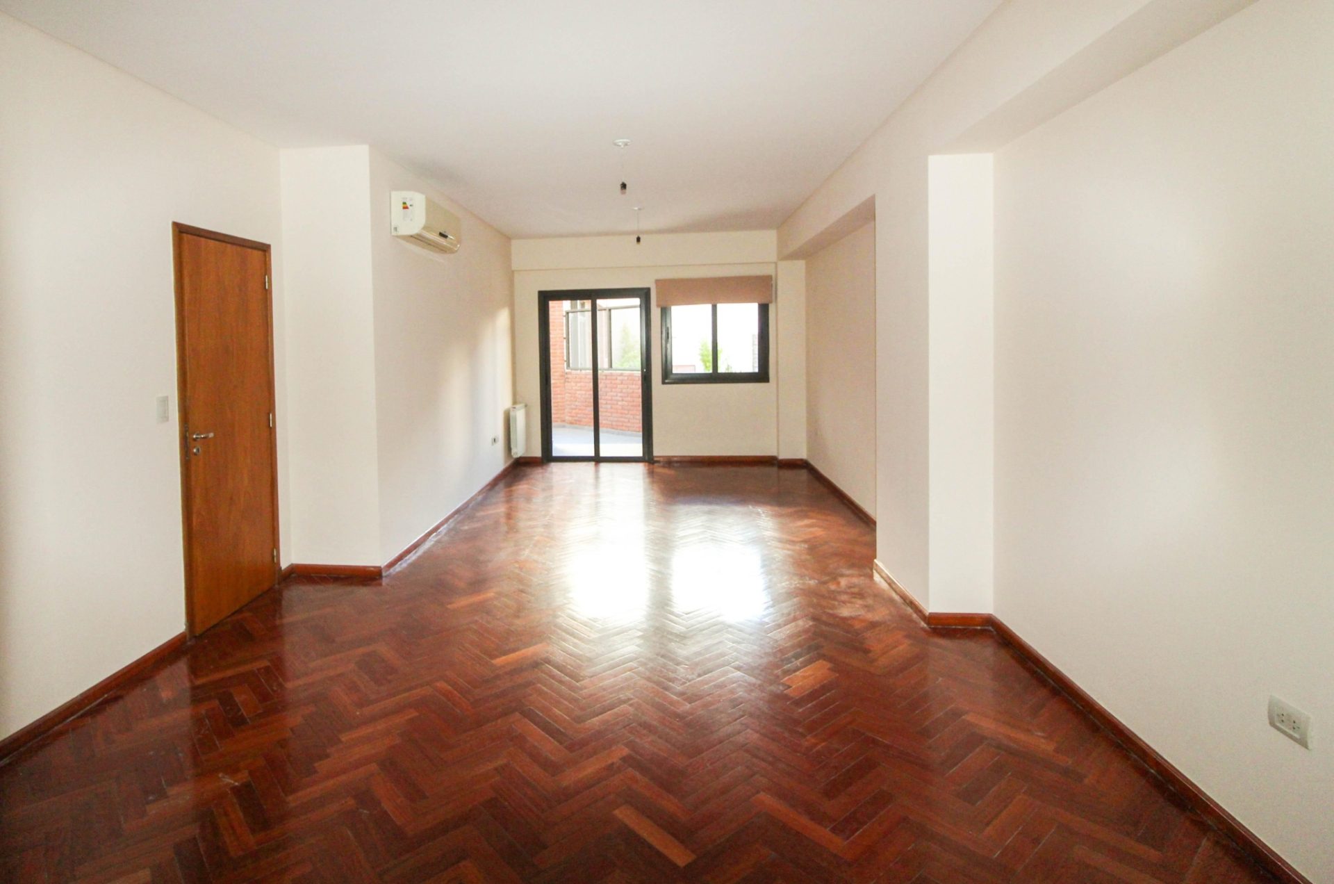 Amenities Cochera PLANTA BAJA!!!!