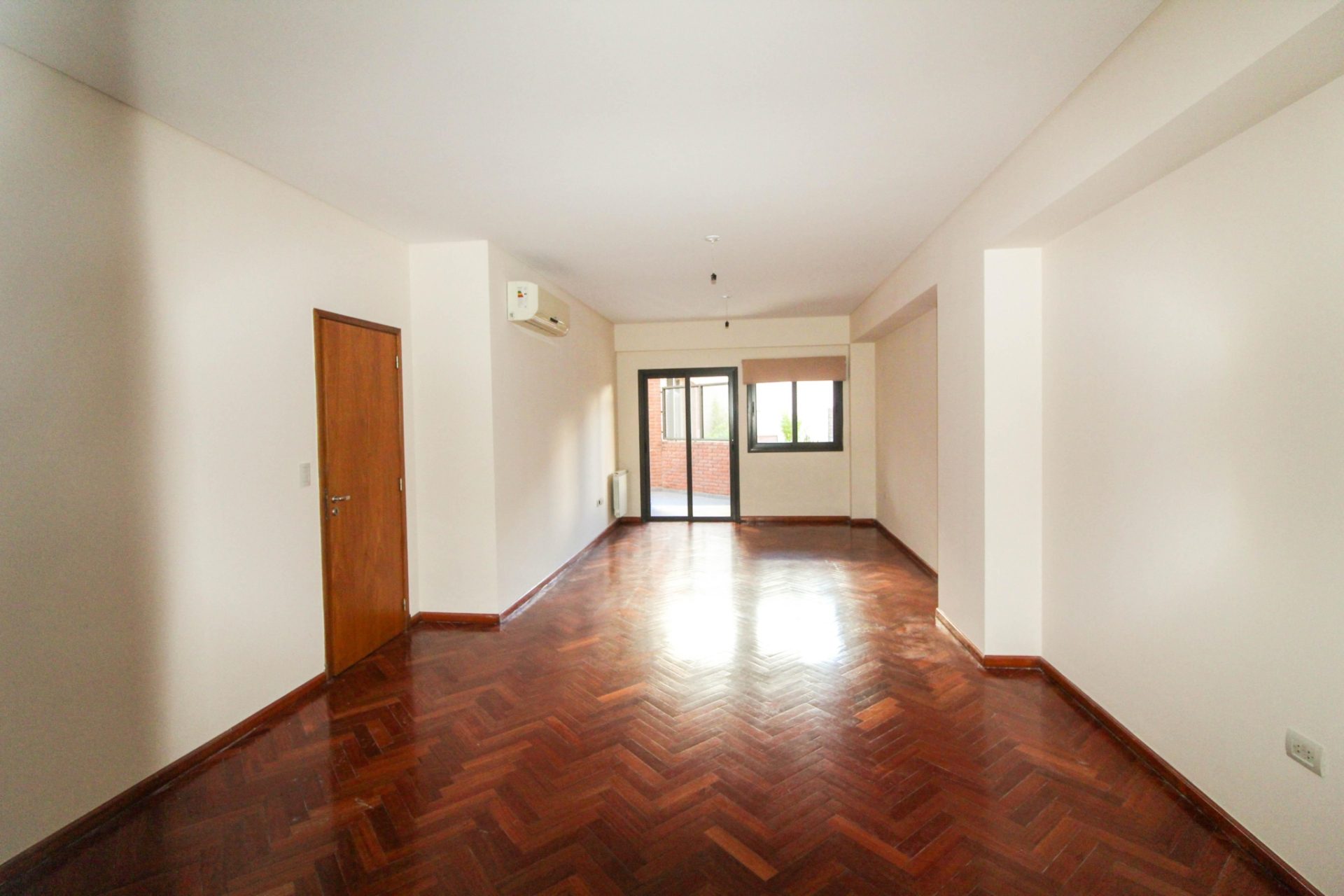 INTROVA Depto. 2 Dormitorios 2 Baños IMPERDIBLE de CATEGORÍA