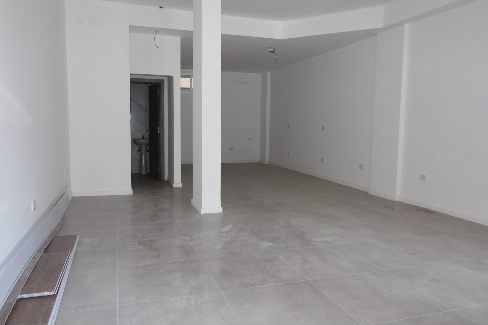 LOCAL A ESTRENAR APTO GASTRONOMÍA EN GRAL PAZ.