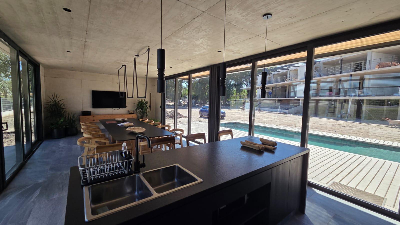 Casa Aite !! Departamentos 2 y 3 dormitorios con terraza