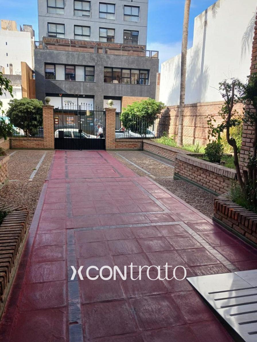 IMPERDIBLE! 2 dorm. EQUIPADO living-comedor amplio en Bº Centro