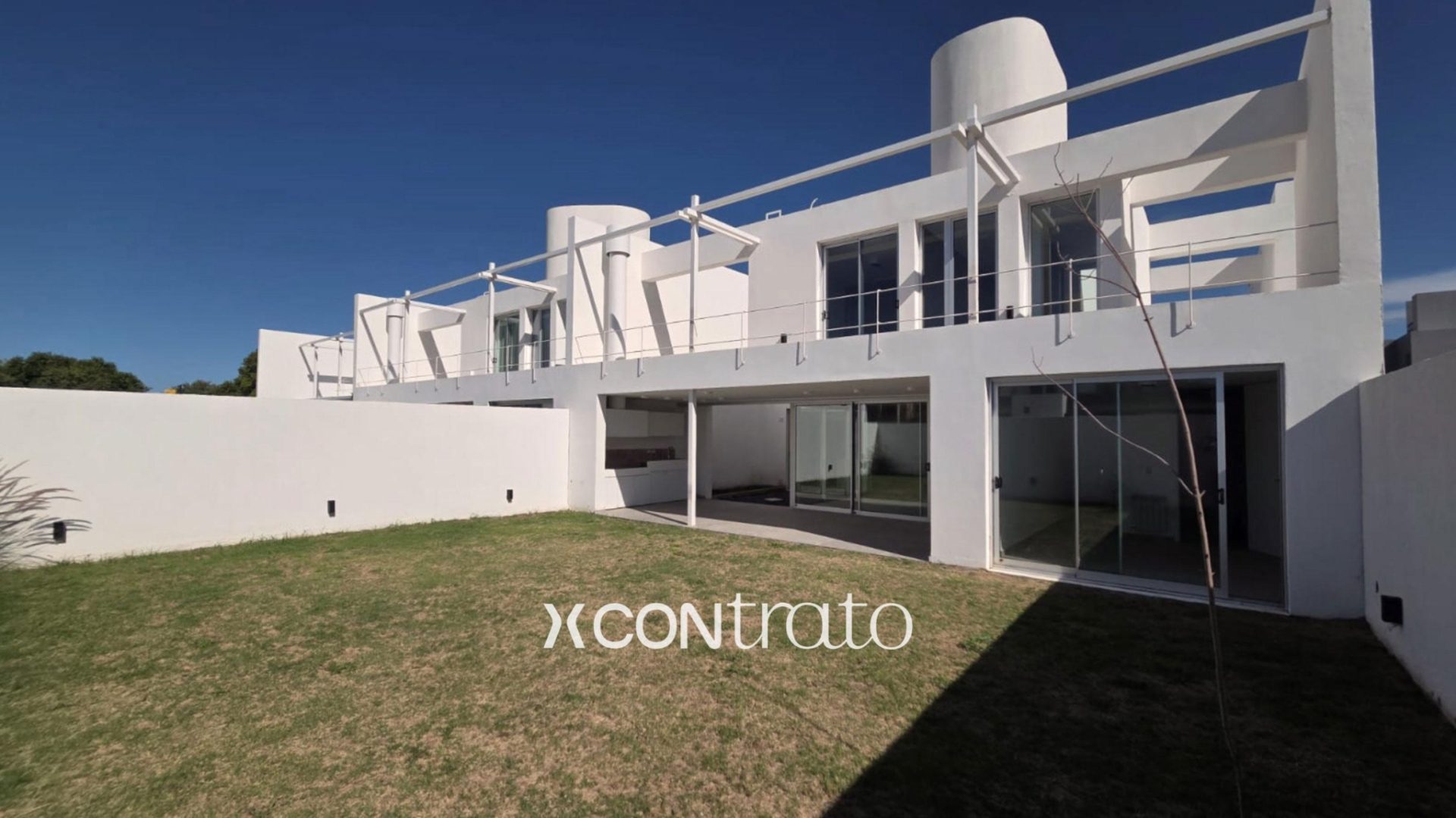 Casa c/ESCRITURA! de 220 m2 Cub  y 360 m2 Terreno en Bº Campo Chico  Urbanización Residencial