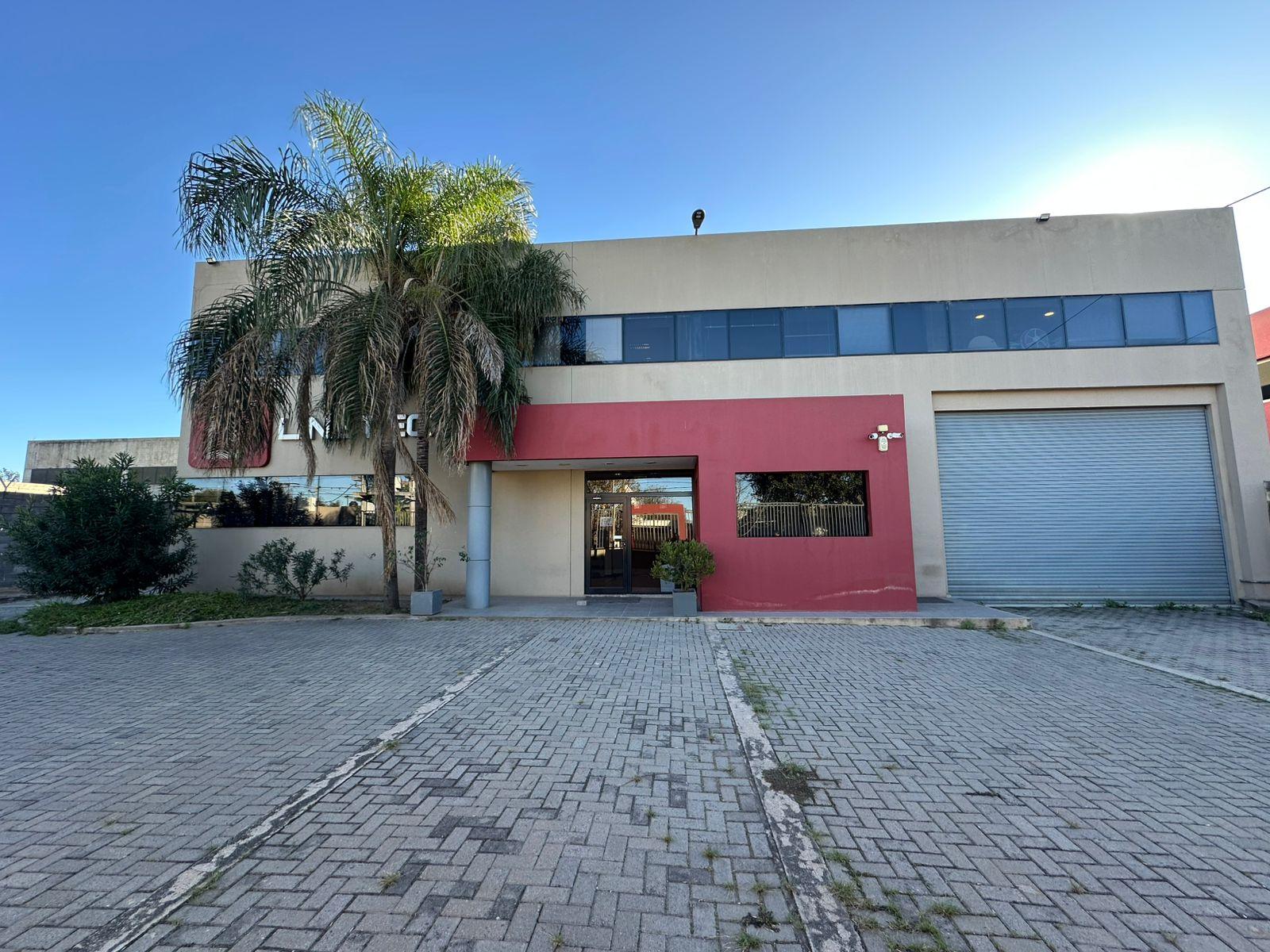 Planta Industrial Equipada 1.900 m²   Oficinas   Galpones | Los Boulevares