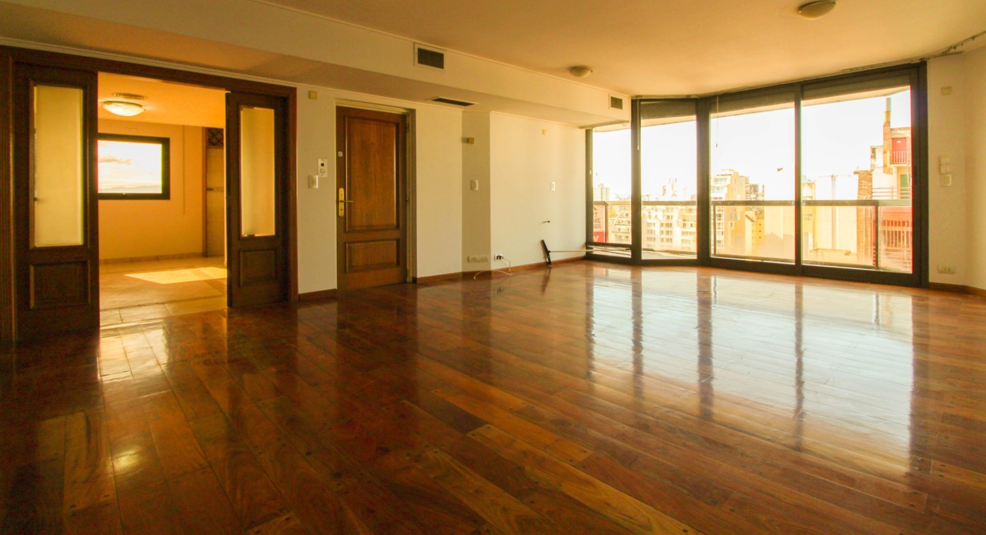 Exclusivo Piso Completo | 3 Suites | Cochera | Av. Colón 885 Piso alto!!!!