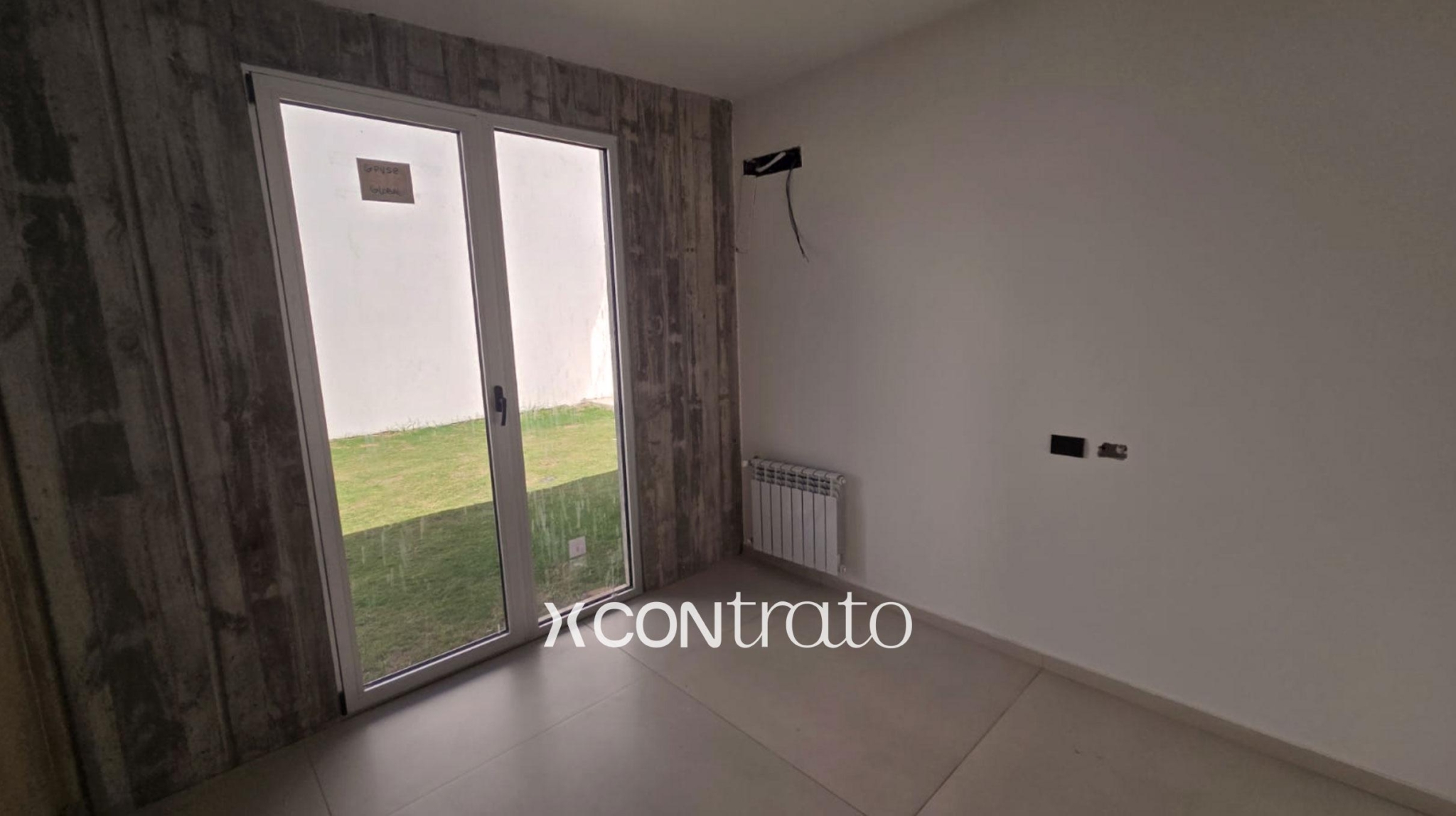 Casa A ESTRENAR, Toda en Planta Baja – Fondo Norte!! 300 m2 Terreno  Bº Campo Chico –   Zona SUR!