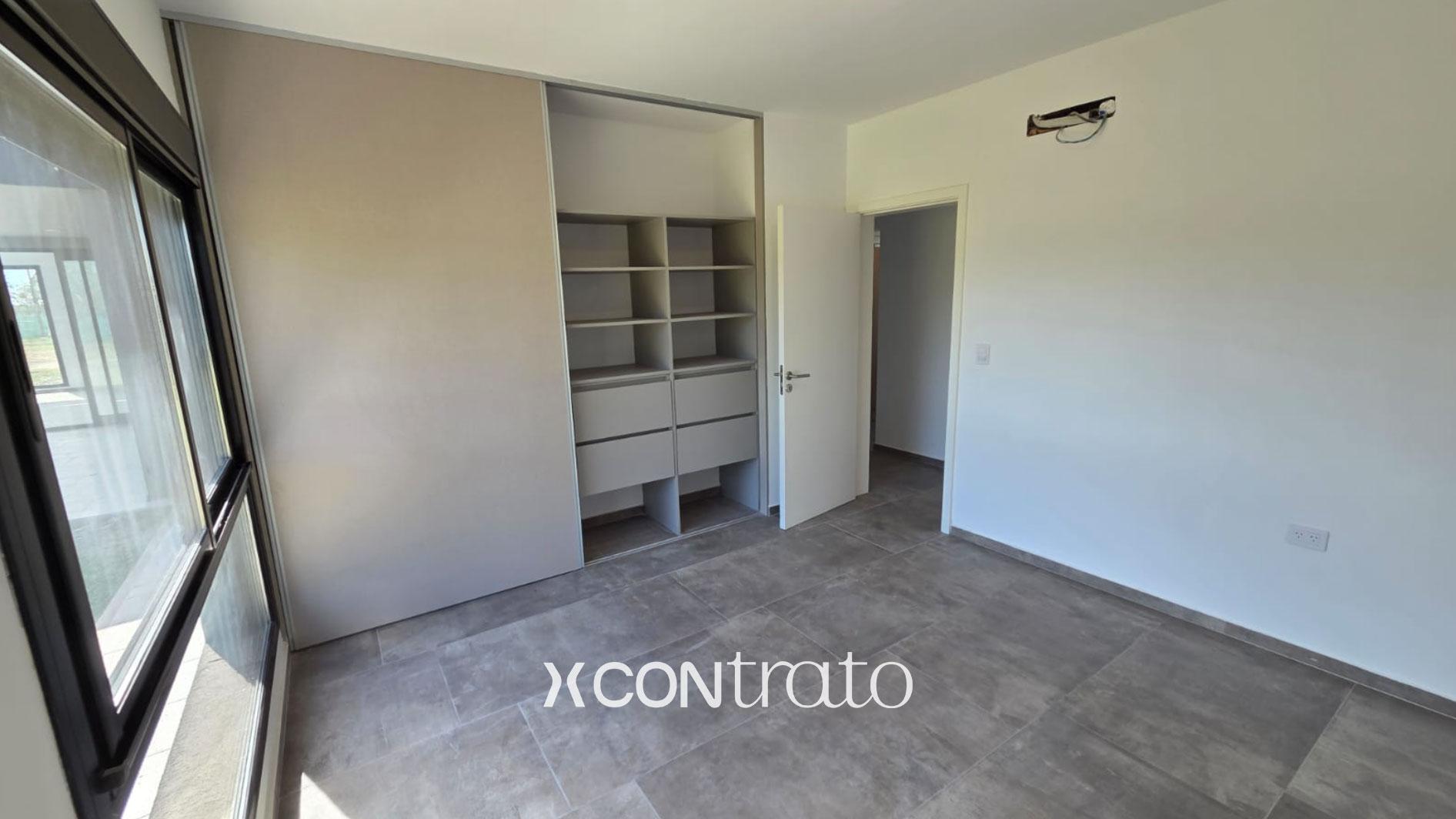 Casa en Venta Chacras de la Villa 3  dormitorios con Quincho y Pileta, APTA CREDITO