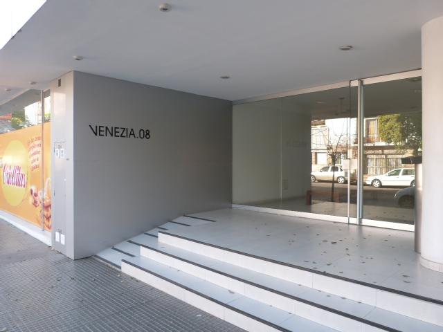 Dpto 1 Dormit Externo Piso Alto Balcon Terraza c/ Asador Cochera Pileta